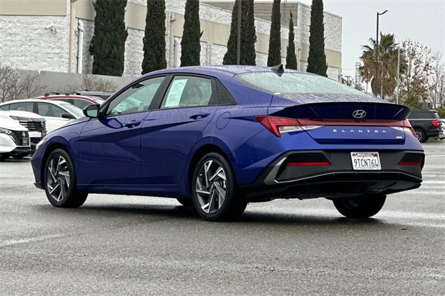 Used 2025 Hyundai Elantra SEL image 6