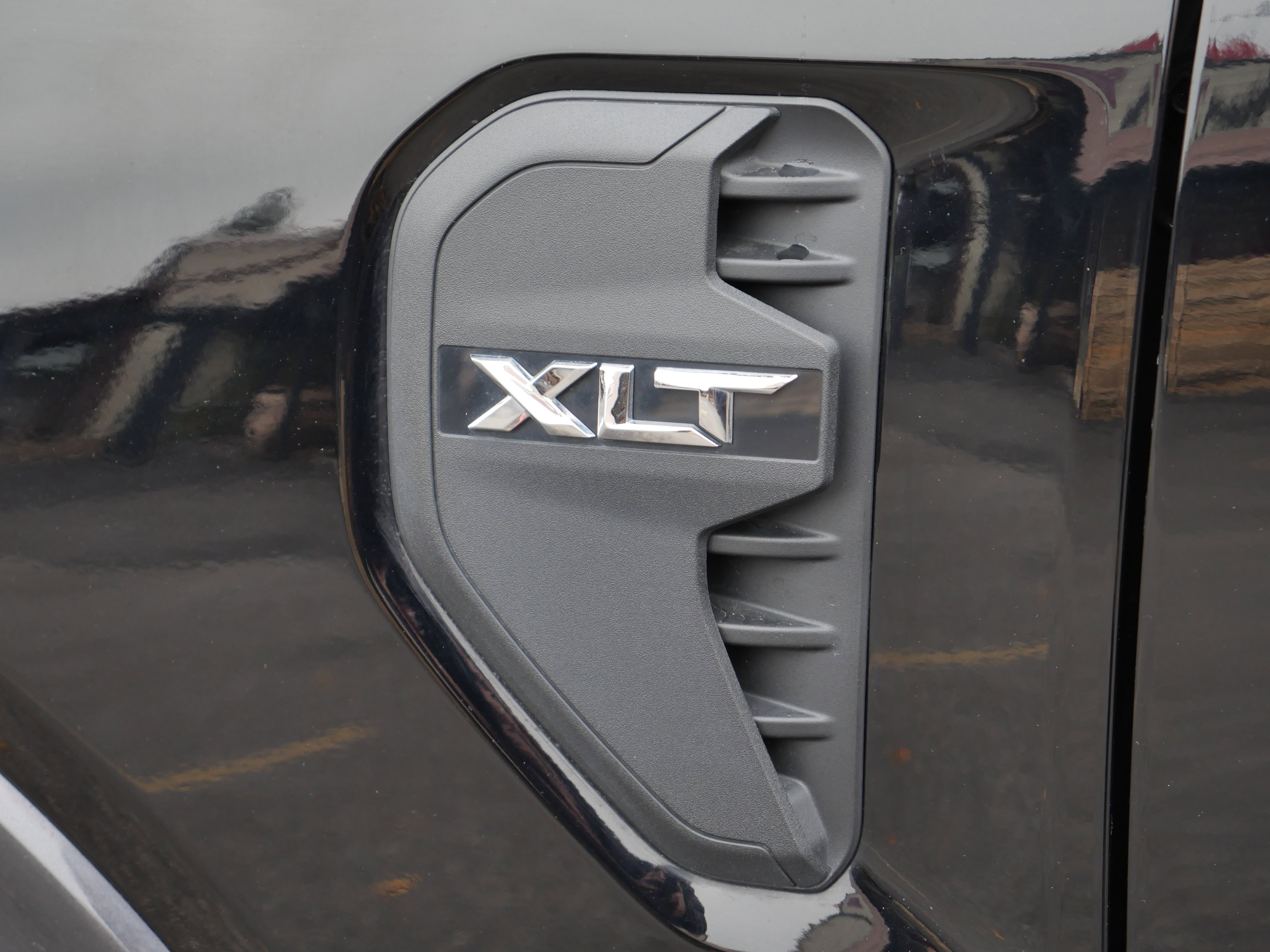 Certified 2024 Ford Ranger XLT w/ FX4 Off-Road Package image 16