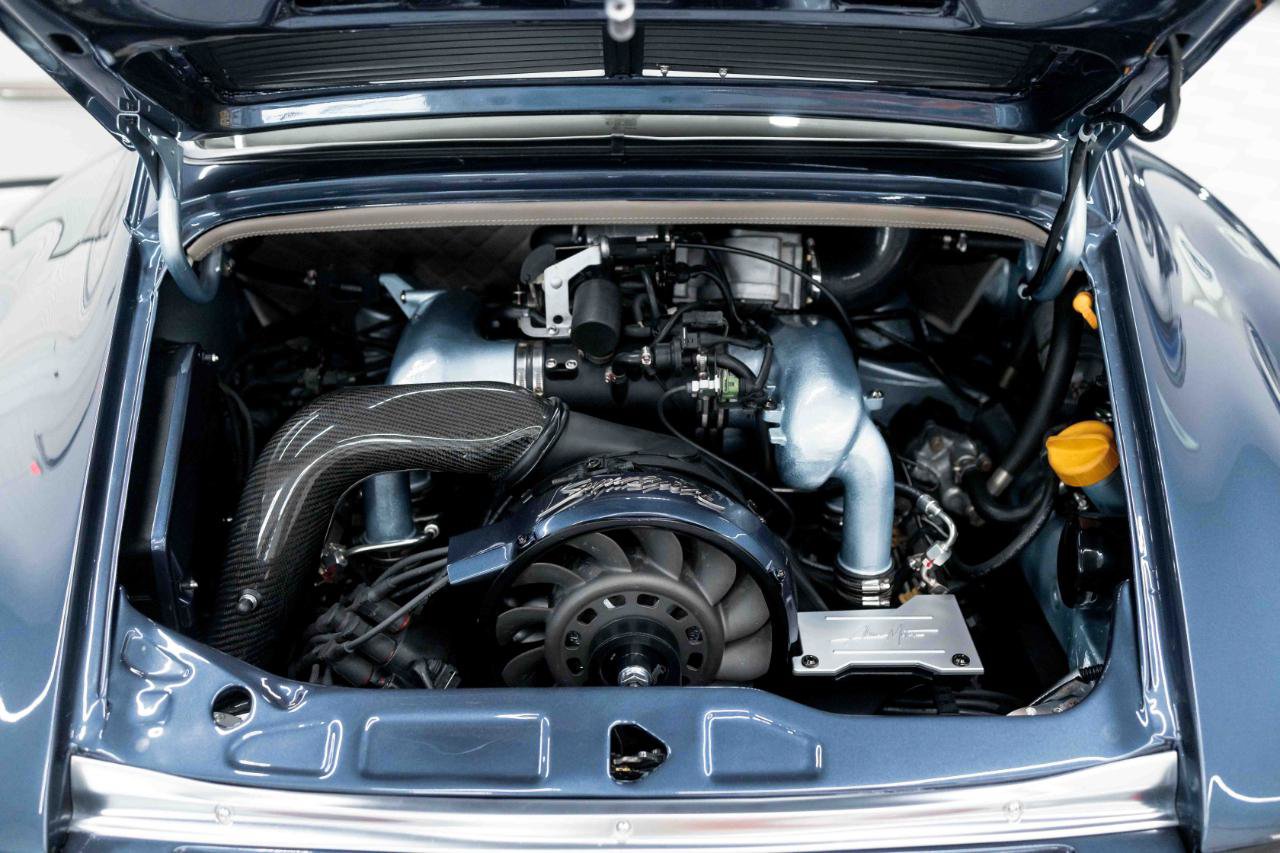 Used 1991 Porsche 911 Carrera image 95