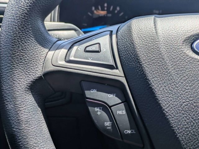 Used 2020 Ford Edge SE FWD image 25