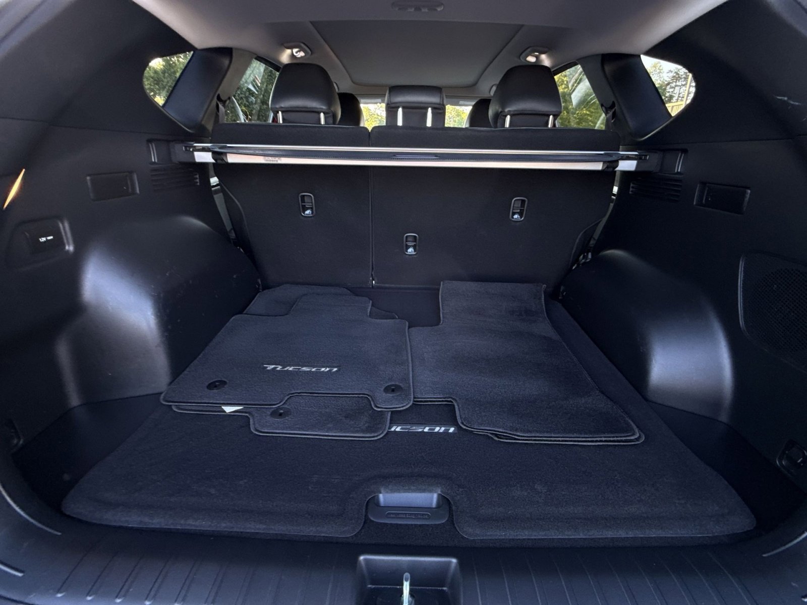 Certified 2023 Hyundai Tucson Limited AWD/4WD image 26