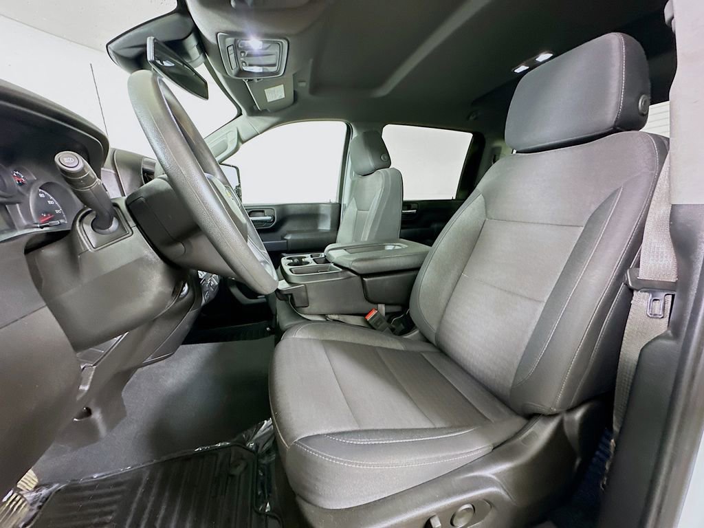 Used 2025 Chevrolet Silverado 2500 Custom w/ Custom Value Package image 15