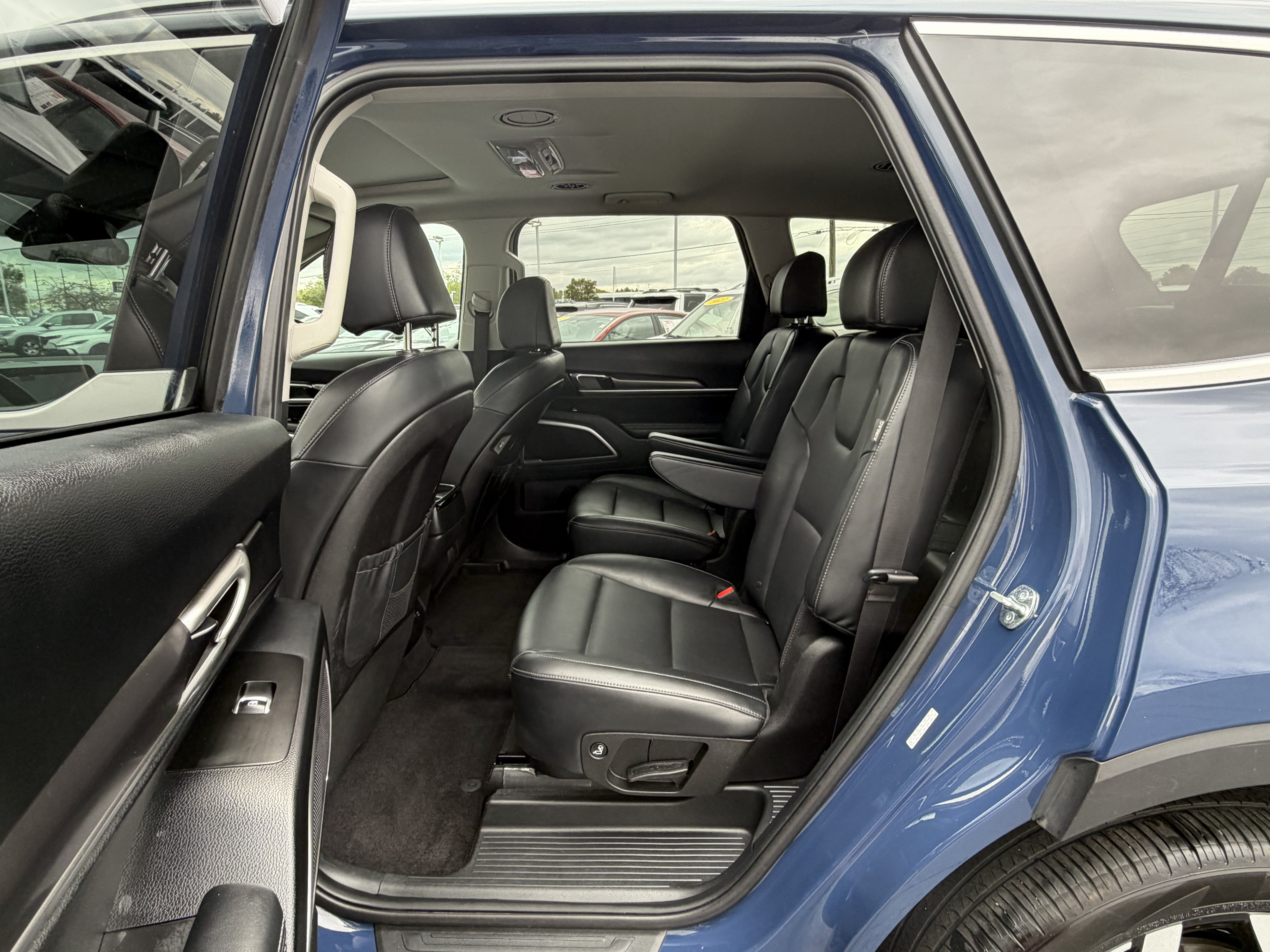 Used 2024 Kia Telluride S w/ S Sunroof Package AWD/4WD image 16