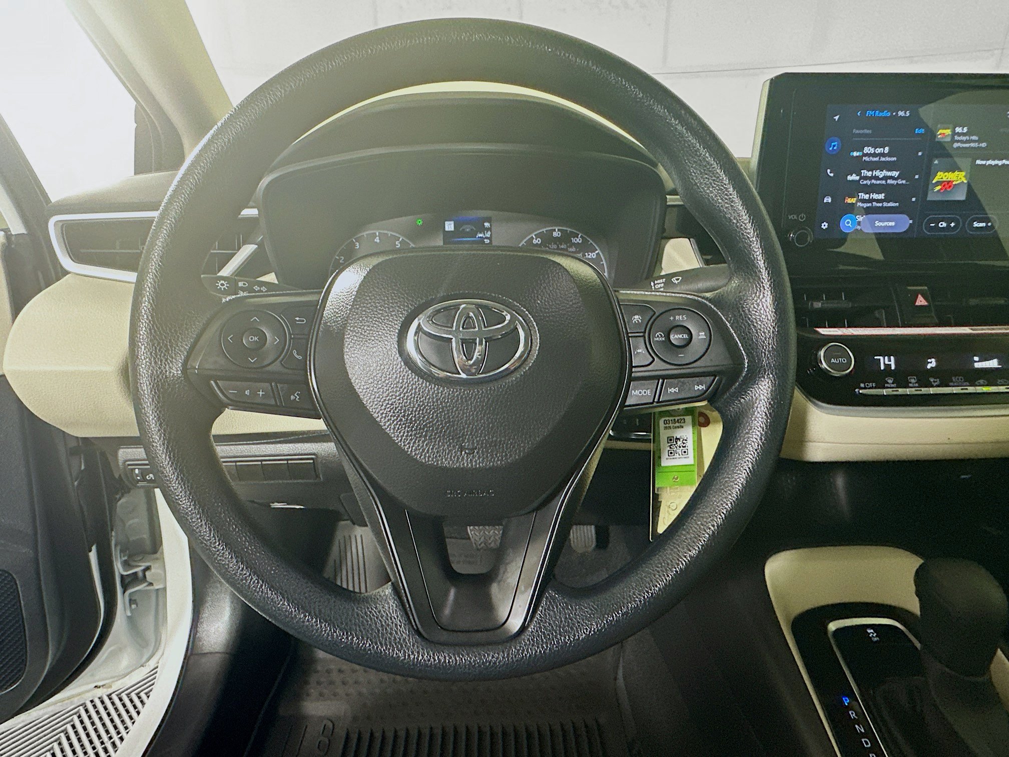 Certified 2025 Toyota Corolla LE FWD image 15