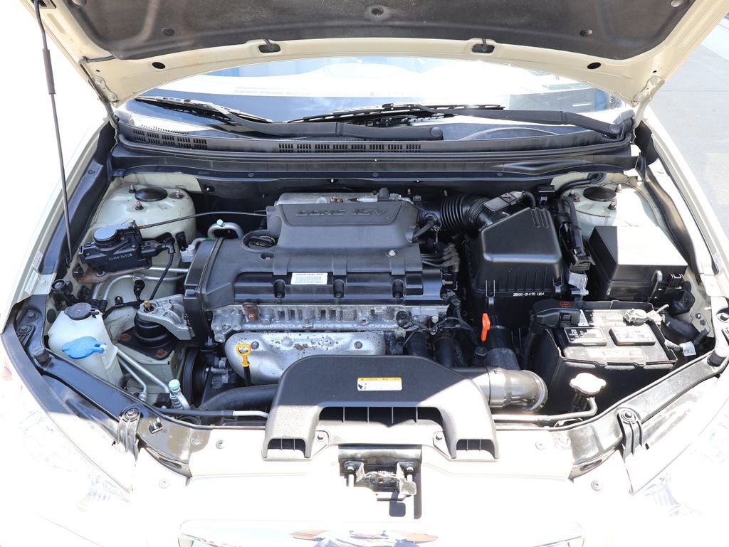 Used 2010 Hyundai Elantra GLS FWD image 33