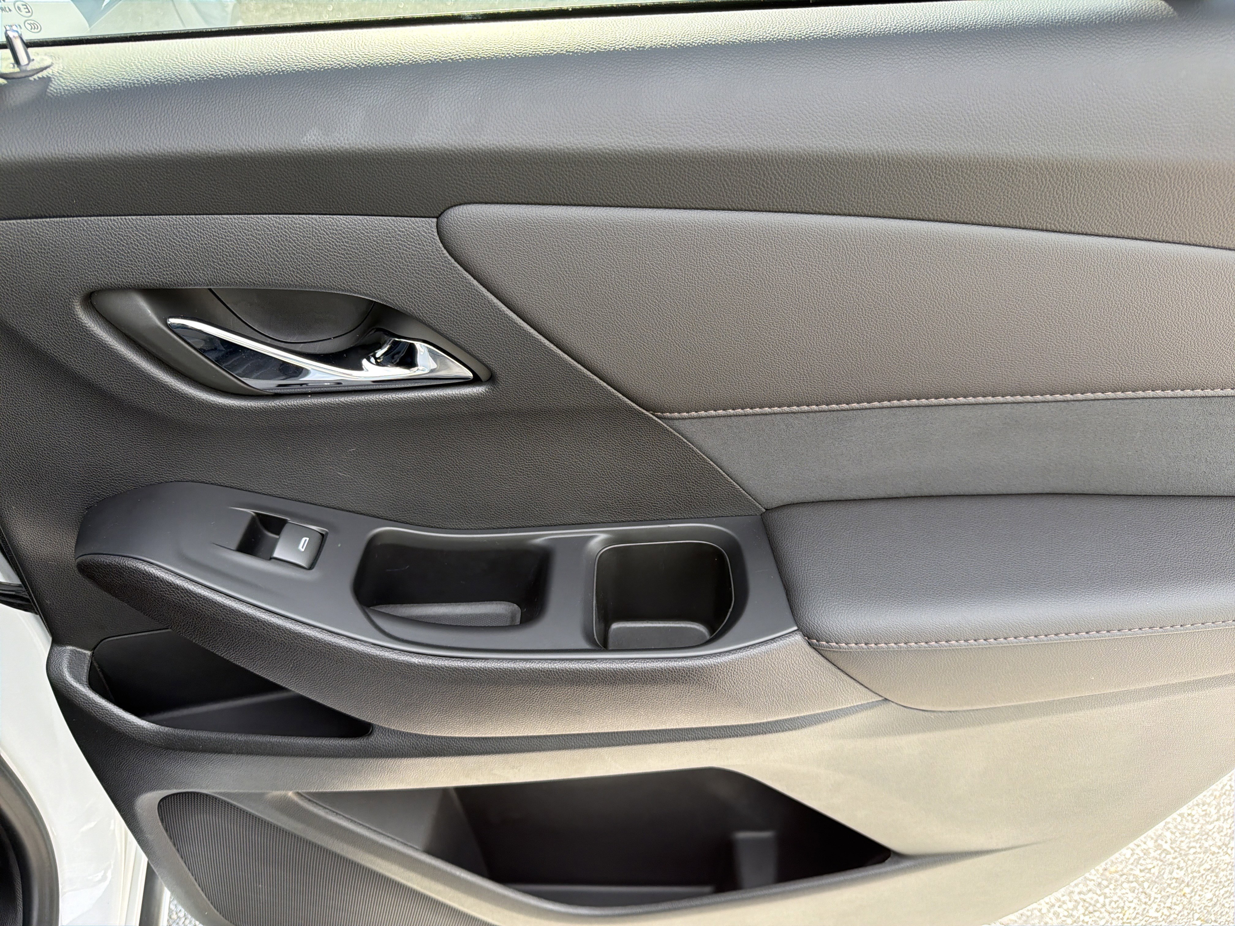 Certified 2023 Chevrolet Traverse High Country image 32