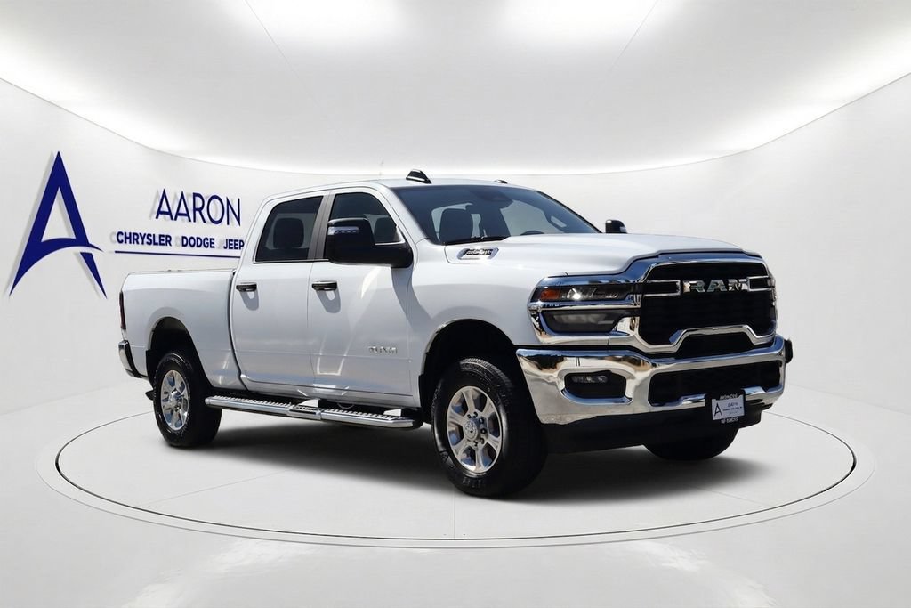 Used 2025 RAM 2500 Big Horn AWD/4WD image 3