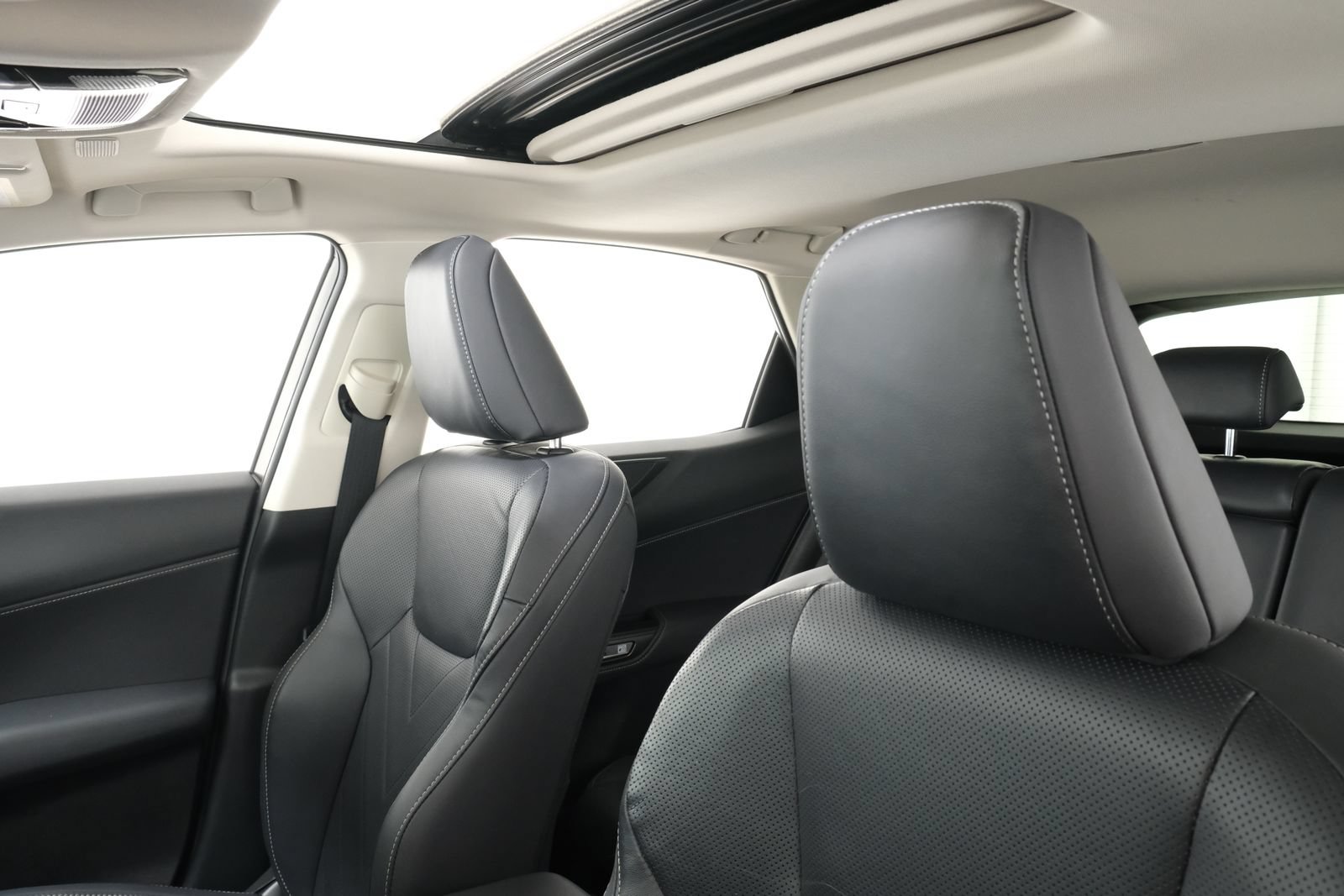 Used 2024 Lexus NX 450h+ AWD w/ Vision Package image 30