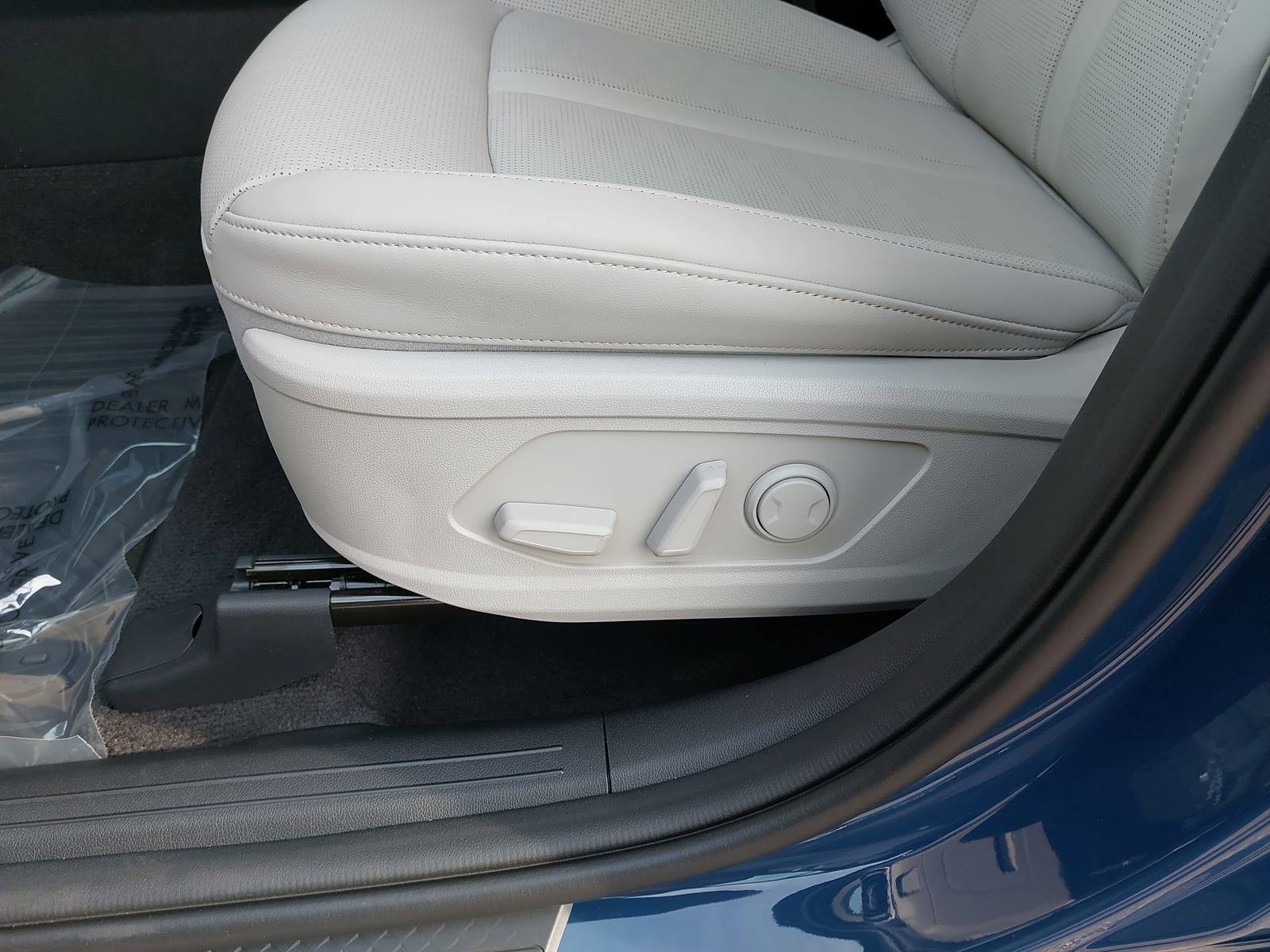 New 2026 Kia Sorento EX w/ EX Premium Package FWD image 30