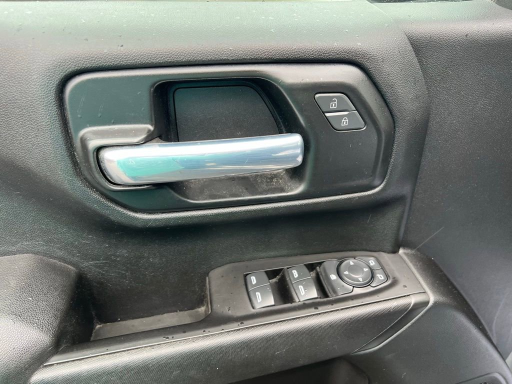Used 2021 Chevrolet Silverado 1500 Custom image 13