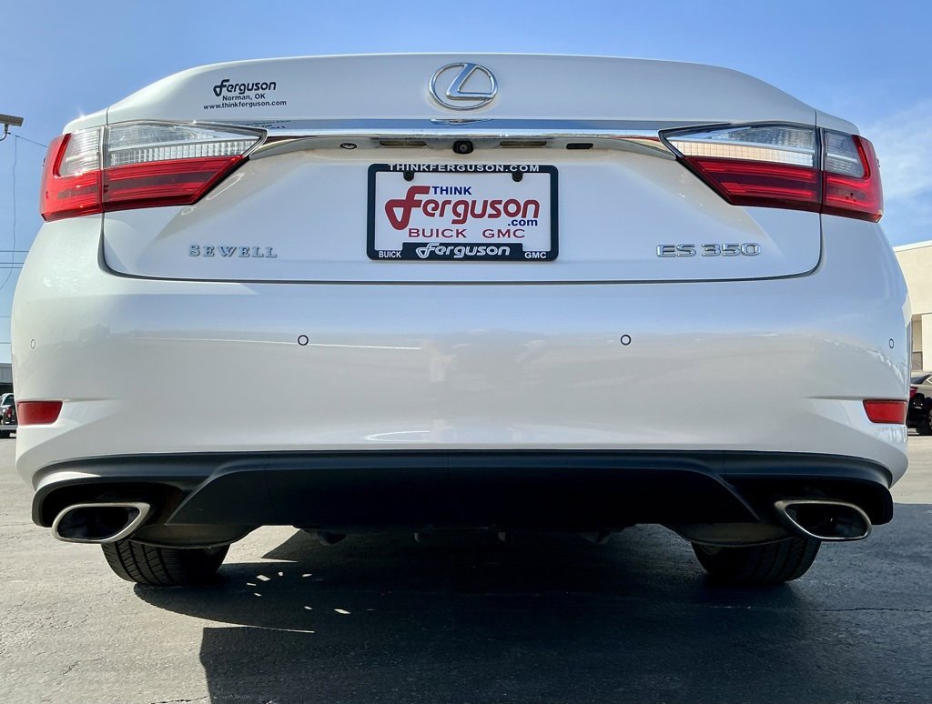 Used 2016 Lexus ES 350 w/ Luxury Package w/Wood Trim image 20