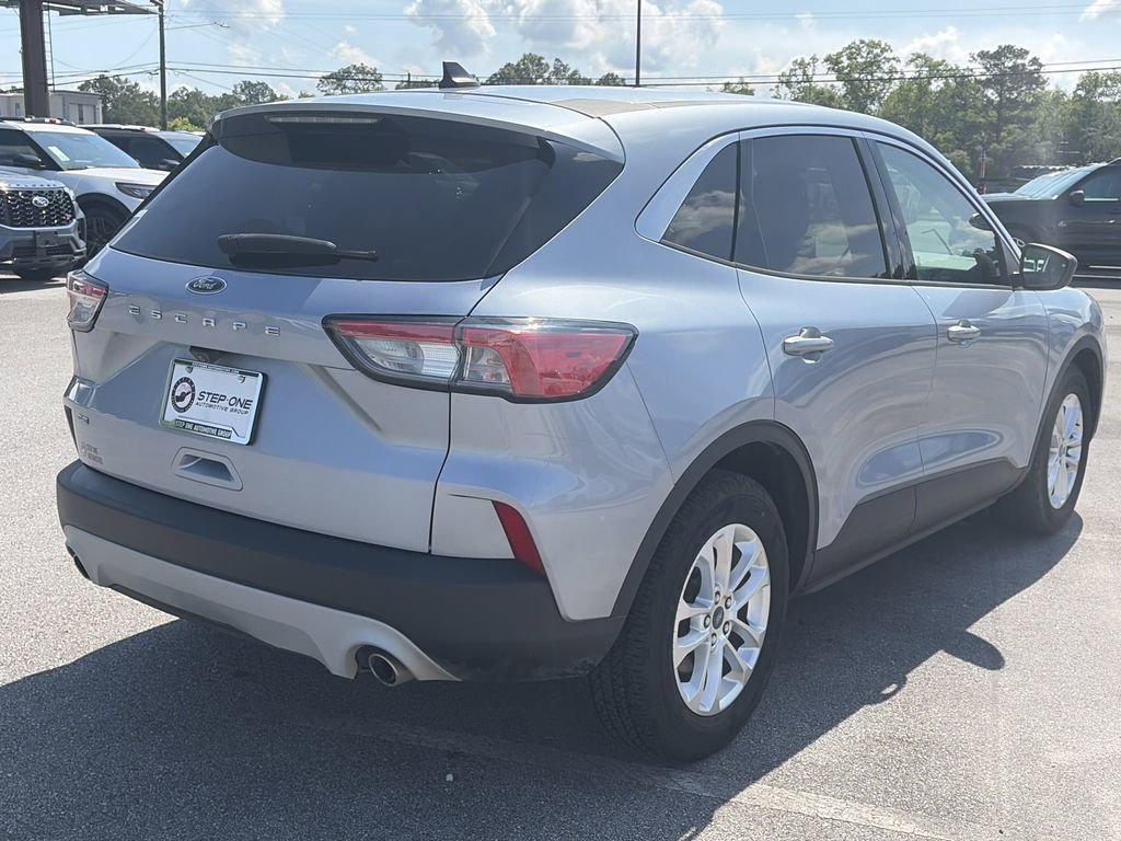 Used 2022 Ford Escape SE w/ Convenience Package FWD image 7
