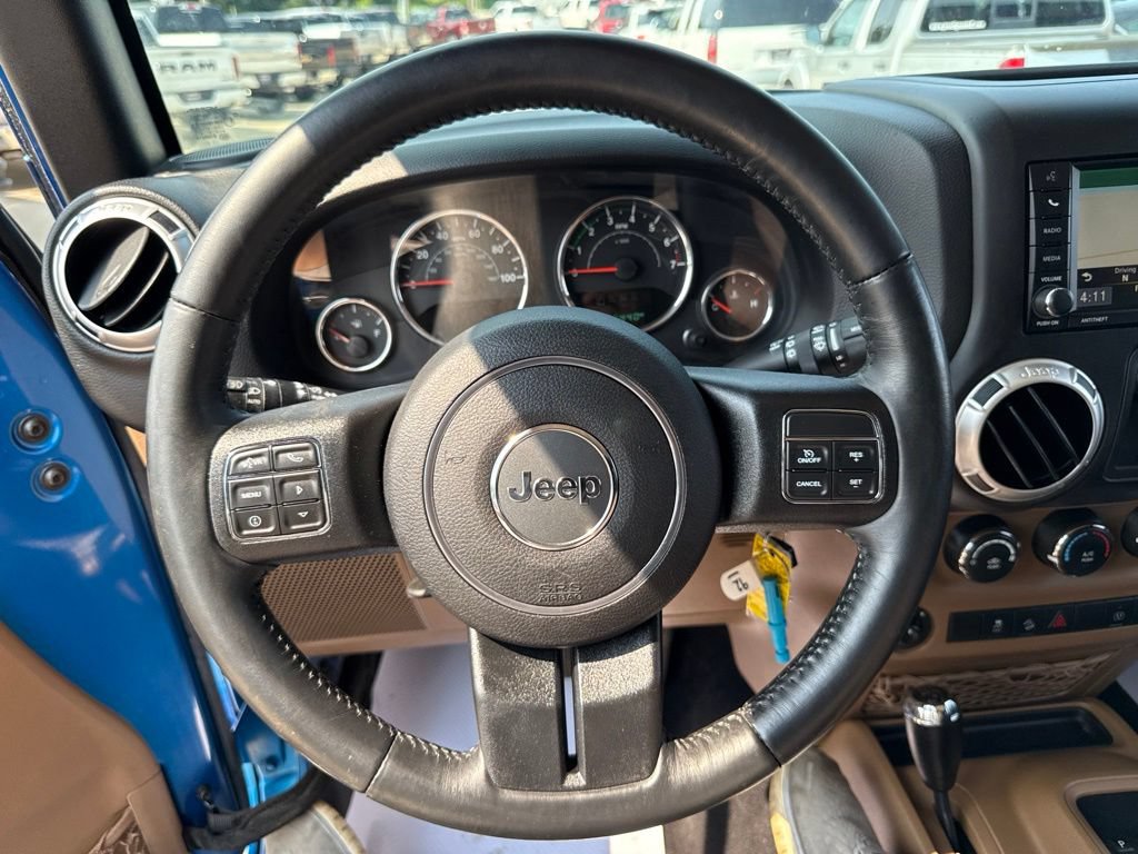 Used 2015 Jeep Wrangler Sahara w/ Connectivity Group AWD/4WD image 25