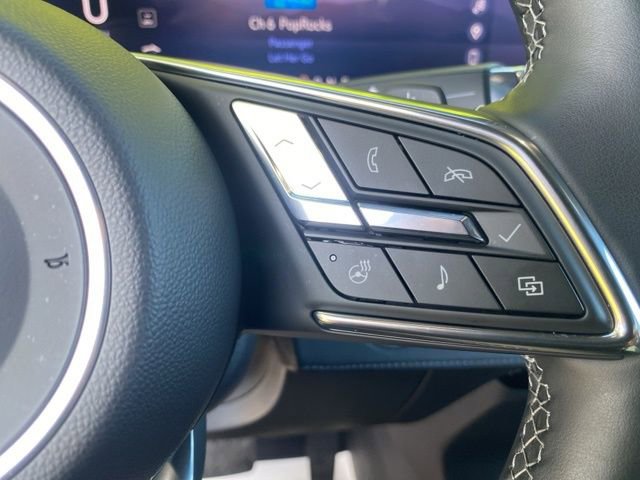 Used 2025 Buick Enclave Sport Touring image 17