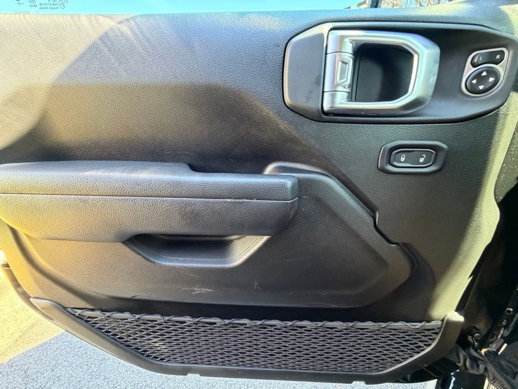 Used 2025 Jeep Wrangler Unlimited Rubicon 4xe w/ Safety Group image 30
