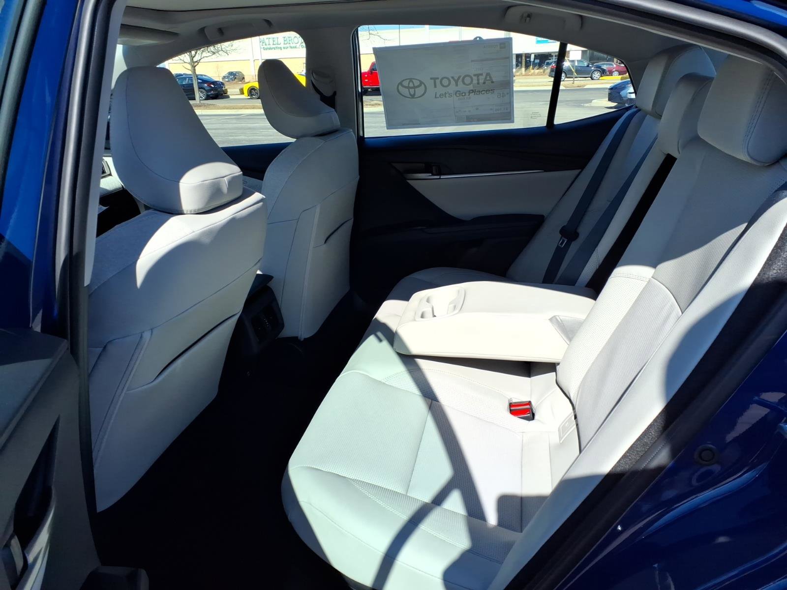 Used 2026 Toyota Camry XLE image 12