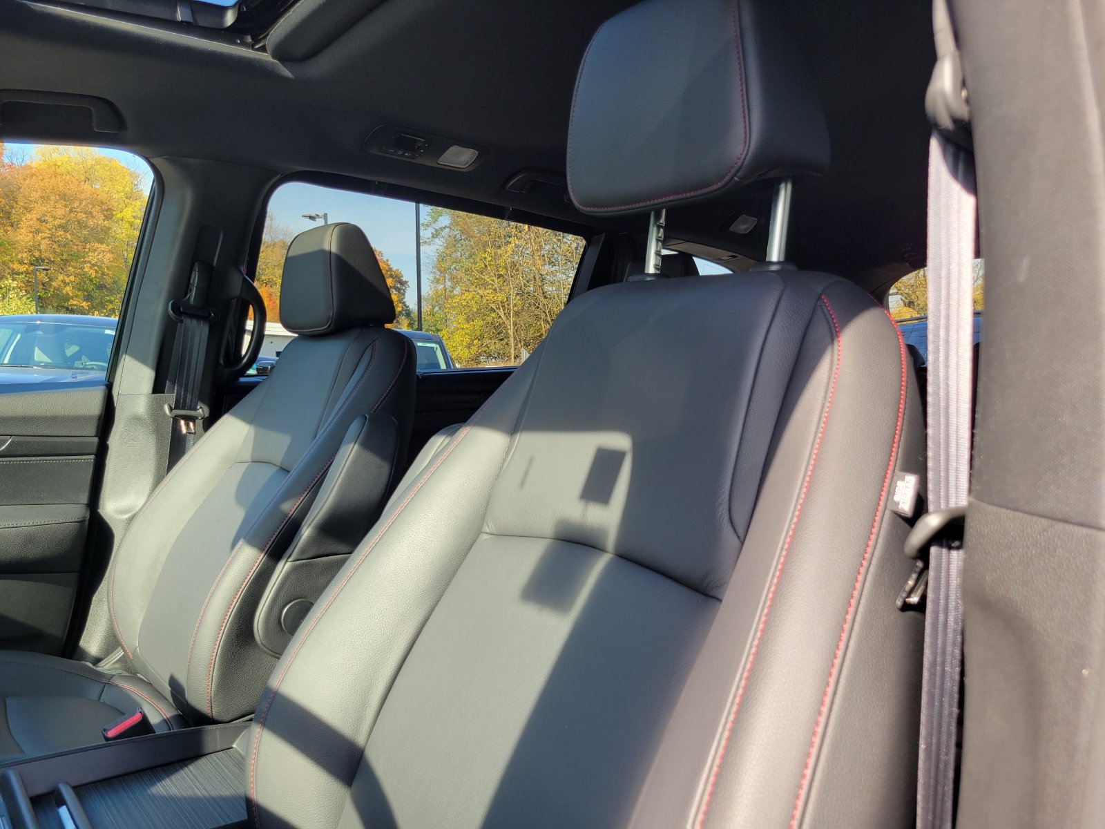 Used 2026 Honda Odyssey Sport-L image 12