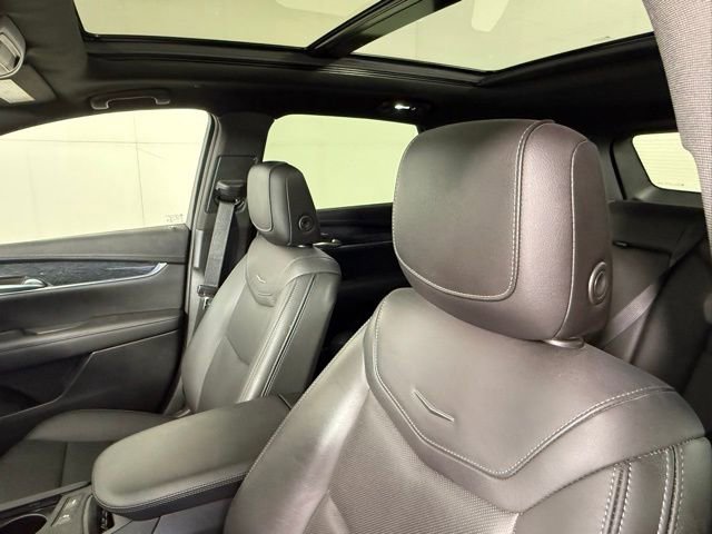 Certified 2022 Cadillac XT5 Premium Luxury image 14