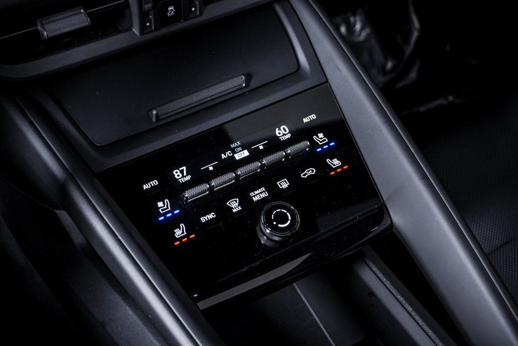 Certified 2025 Porsche Macan Electric image 24