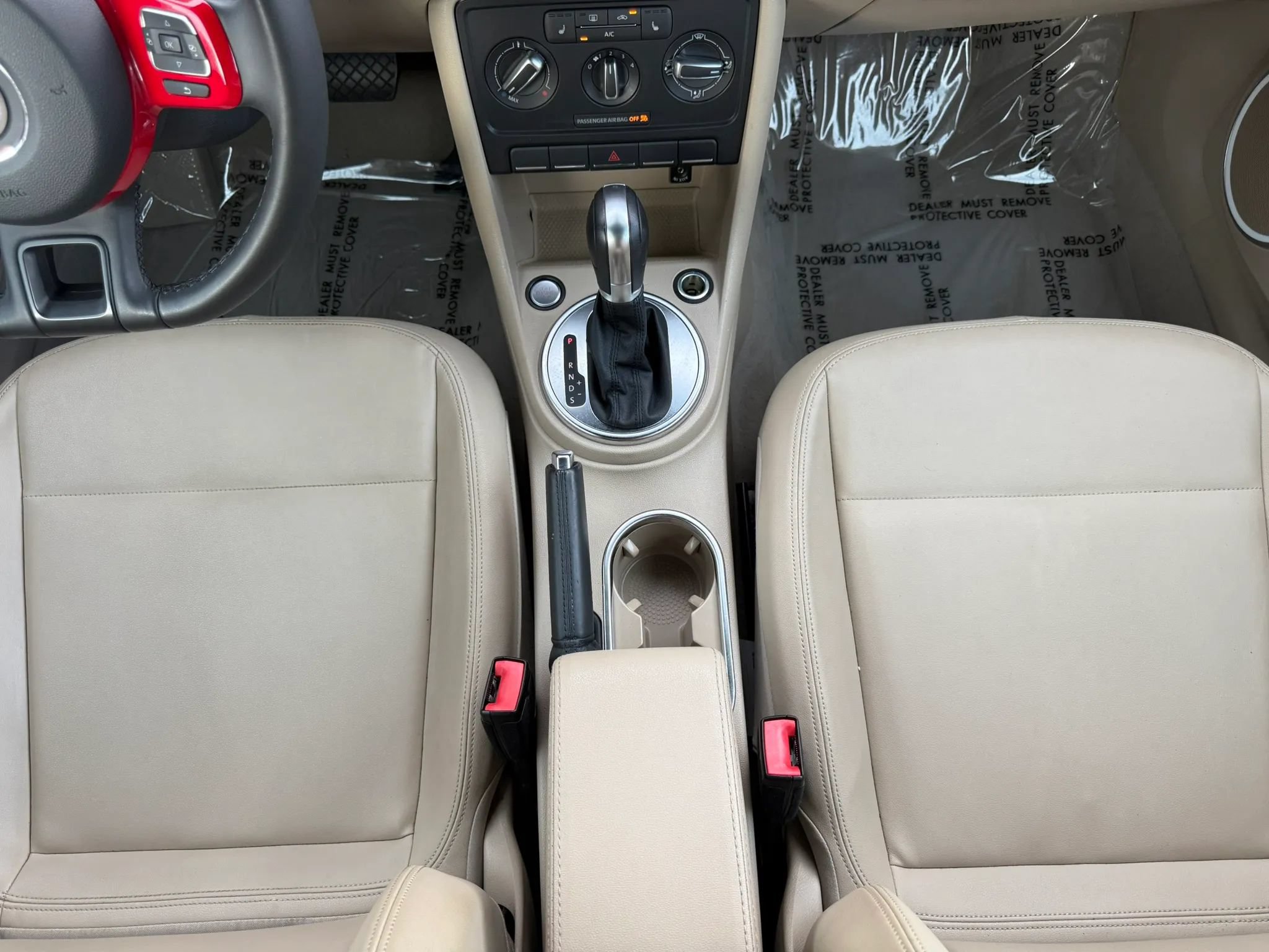 Used 2014 Volkswagen Beetle 1.8T FWD image 30