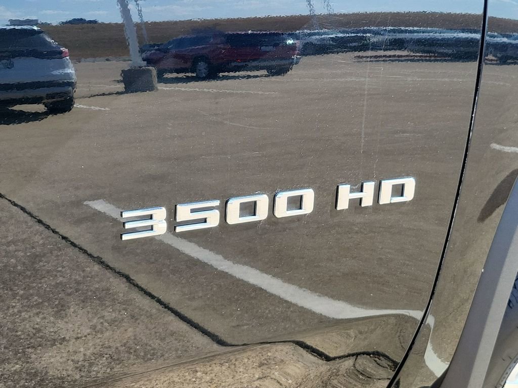 Certified 2022 Chevrolet Silverado 3500 LTZ w/ LTZ Plus Package image 32
