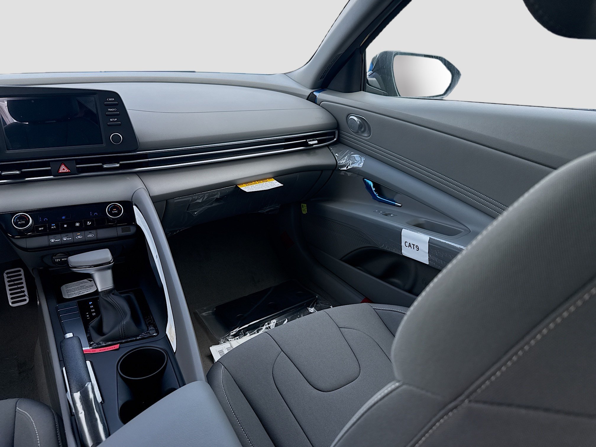 New 2026 Hyundai Elantra Sport FWD image 16