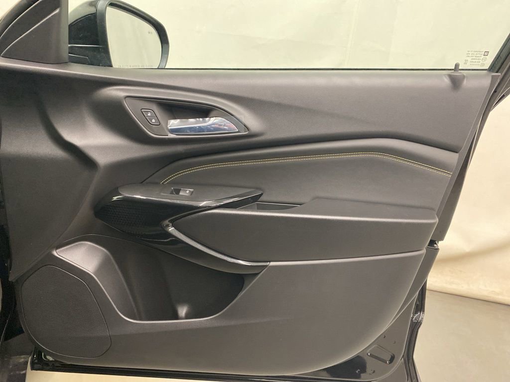 New 2026 Chevrolet Trax LT w/ Driver Confidence Package image 11