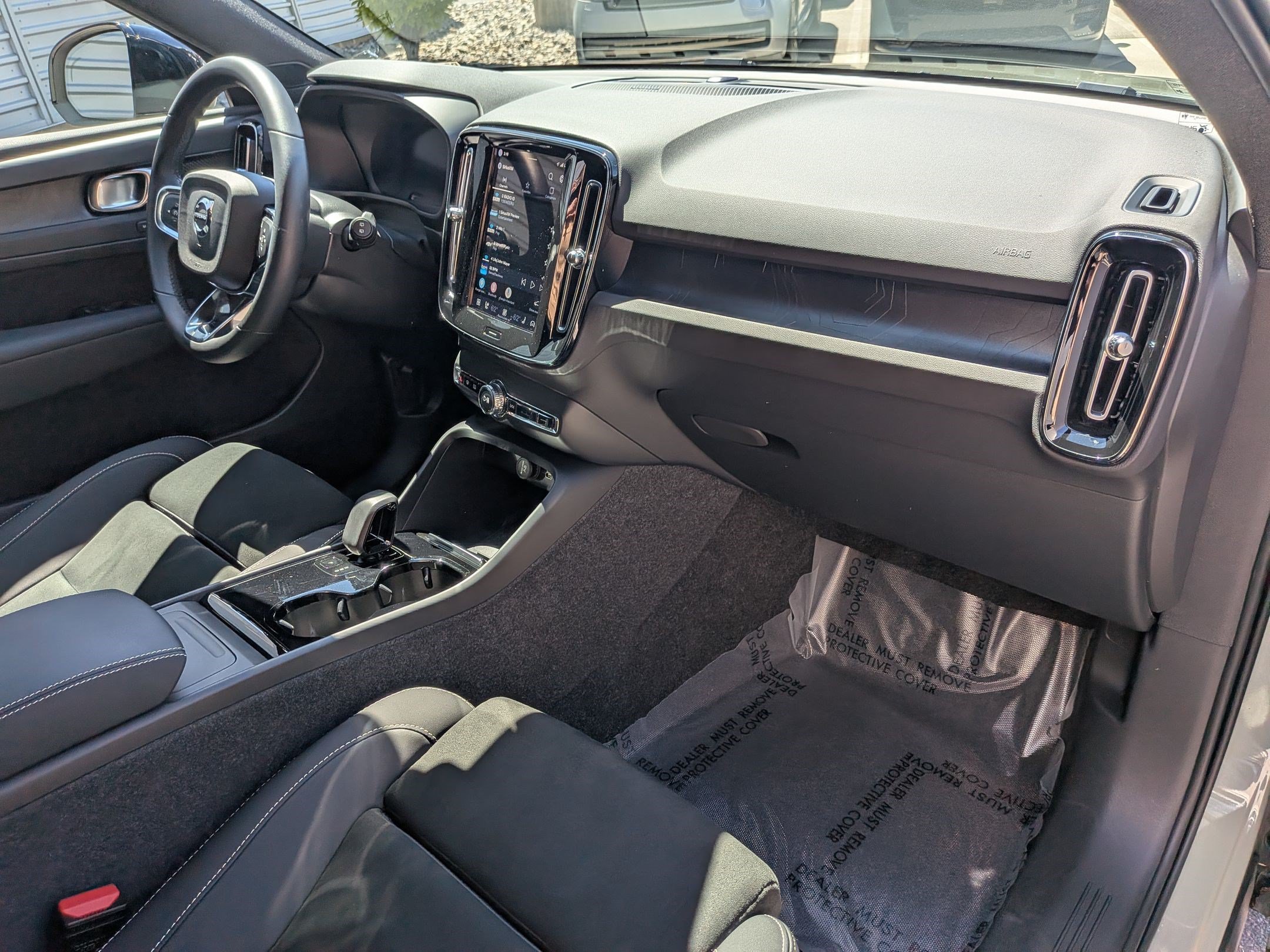 Used 2023 Volvo XC40 Recharge Ultimate AWD/4WD image 31