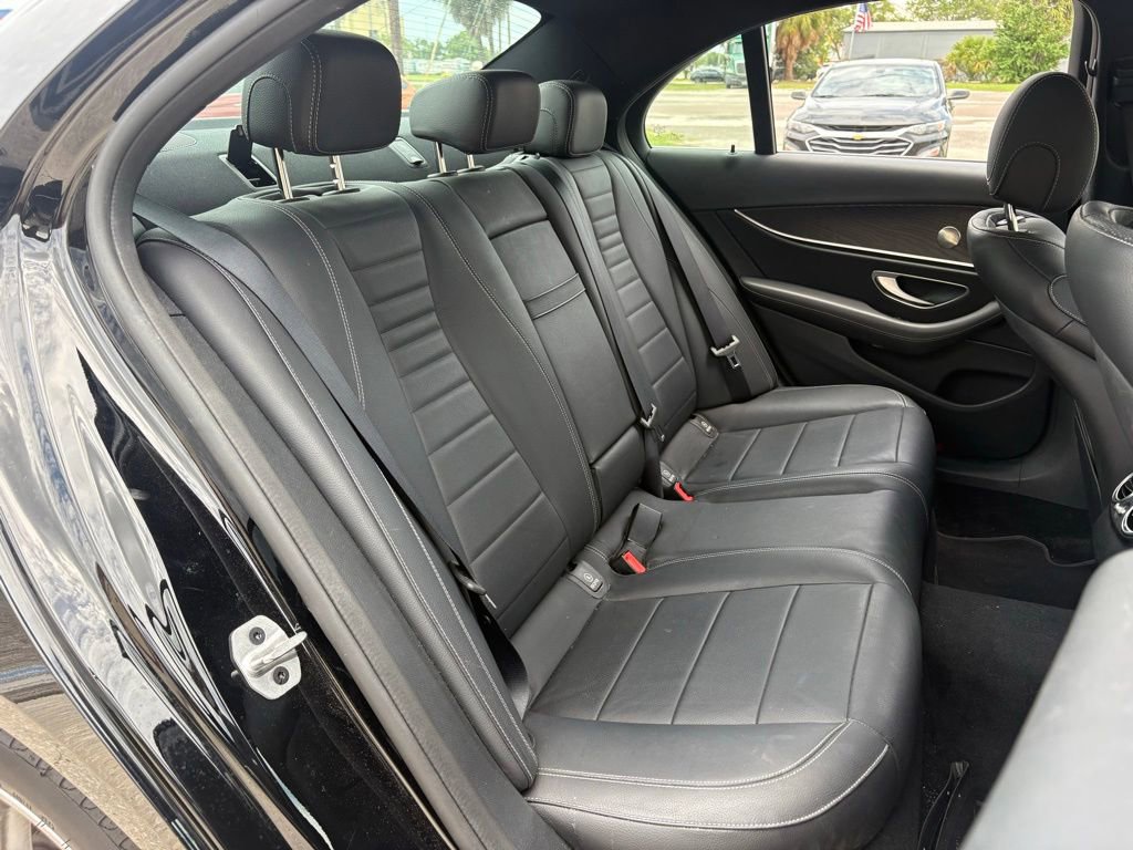 Used 2022 Mercedes-Benz E 350 Sedan image 15