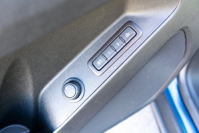 Used 2021 Chevrolet Equinox Premier image 18