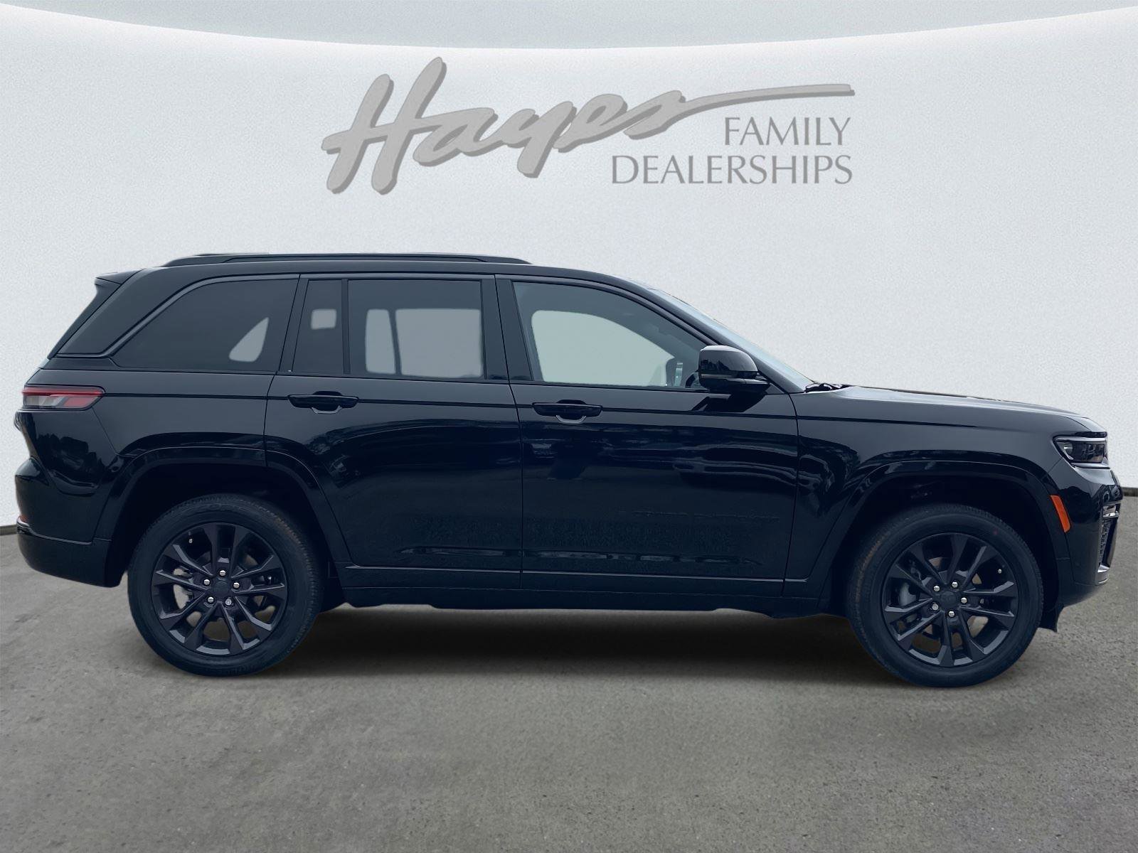 New 2026 Jeep Grand Cherokee Limited Reserve image 3