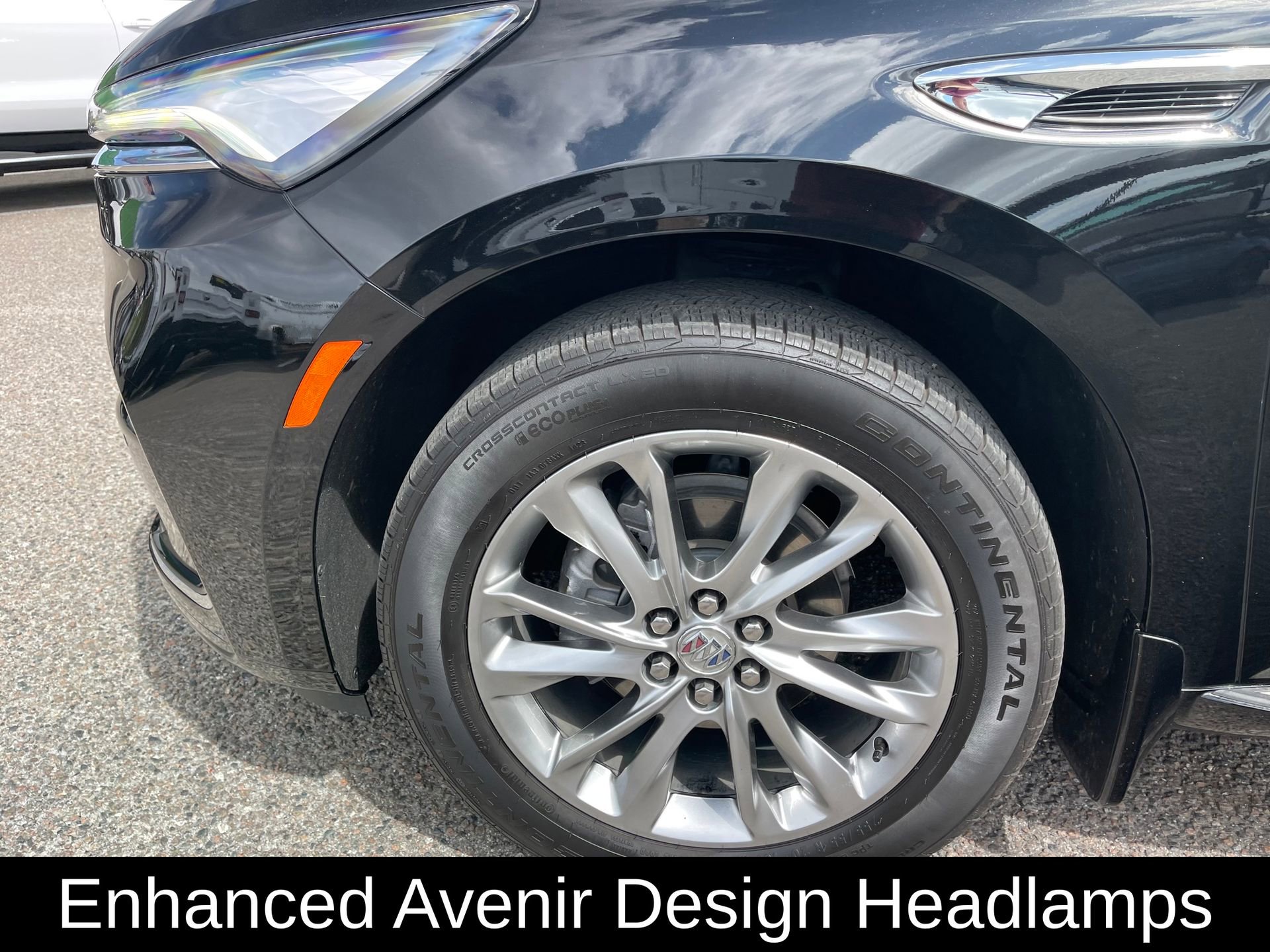 Used 2023 Buick Enclave Avenir w/ Avenir Technology Package image 10