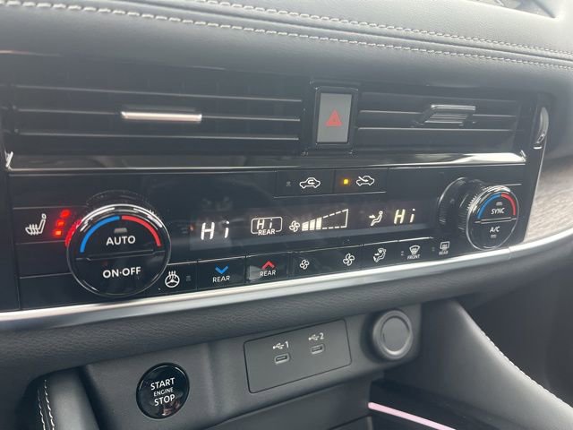 New 2026 Nissan Rogue Platinum w/ Platinum Premium Package image 18