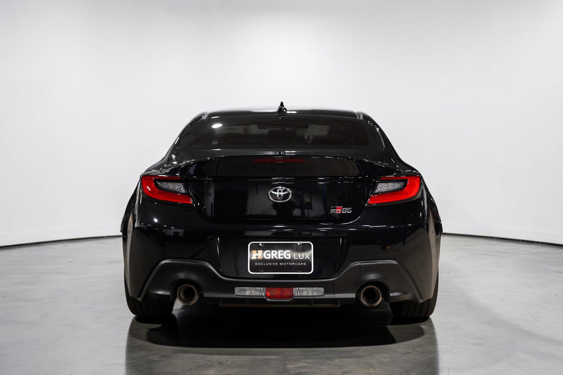 Used 2026 Toyota GR86 RWD image 10