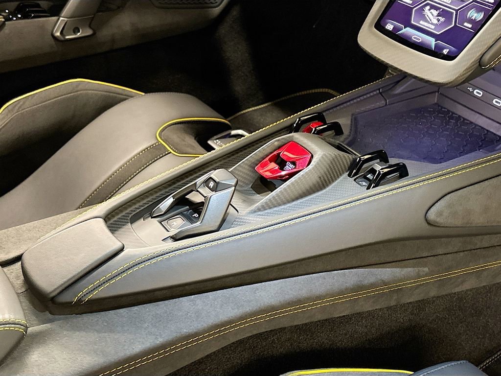 Used 2025 Lamborghini Revuelto image 28