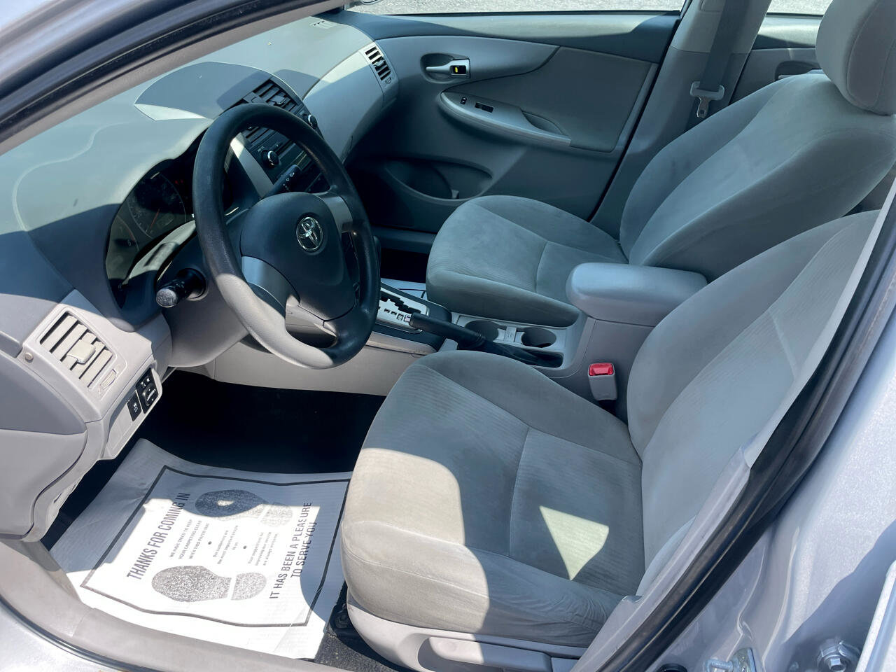 Used 2010 Toyota Corolla image 14