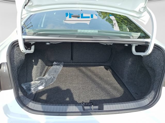 Certified 2026 Volkswagen Jetta Sport FWD image 23