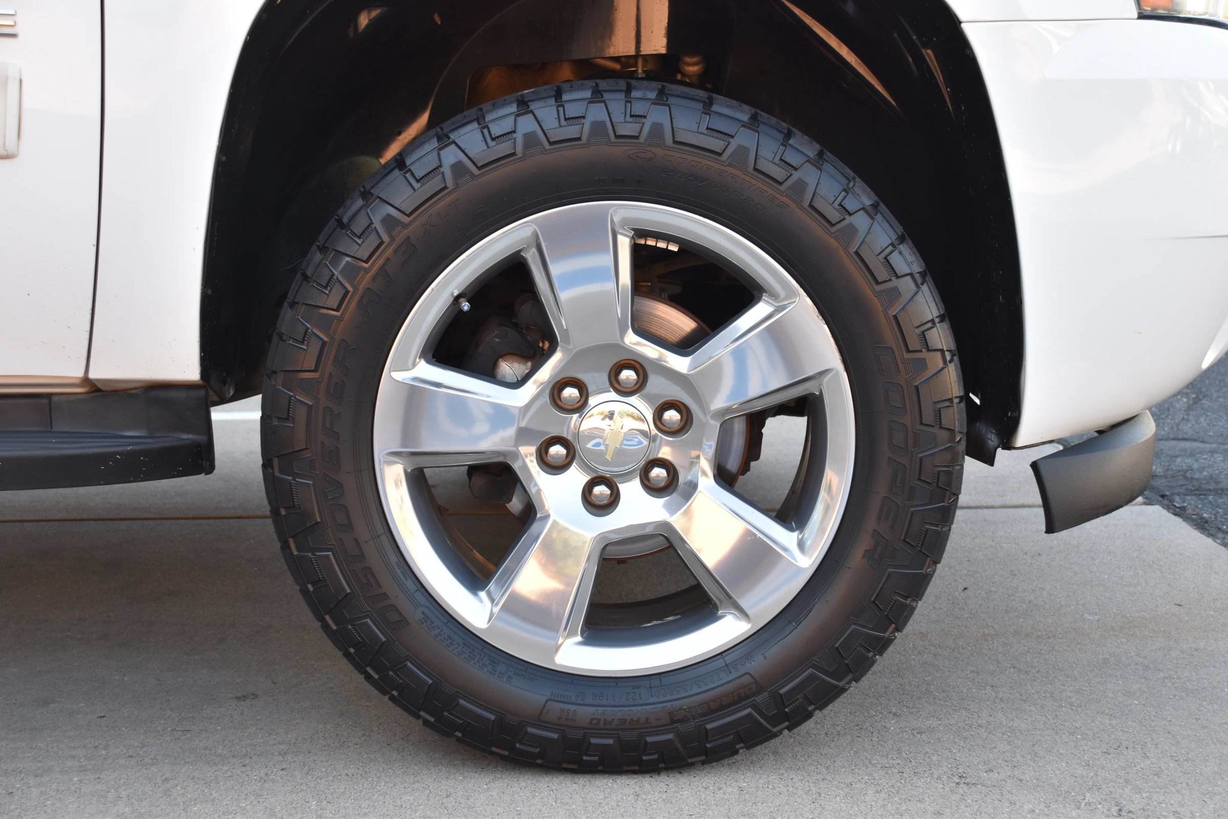 Used 2010 Chevrolet Tahoe LT w/ Luxury Package AWD/4WD image 50