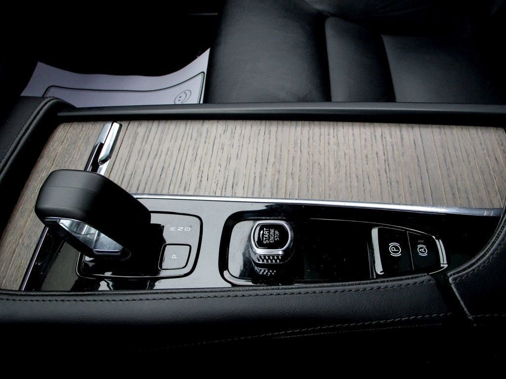 Used 2023 Volvo S90 B6 Plus w/ Protection Package Premier image 24