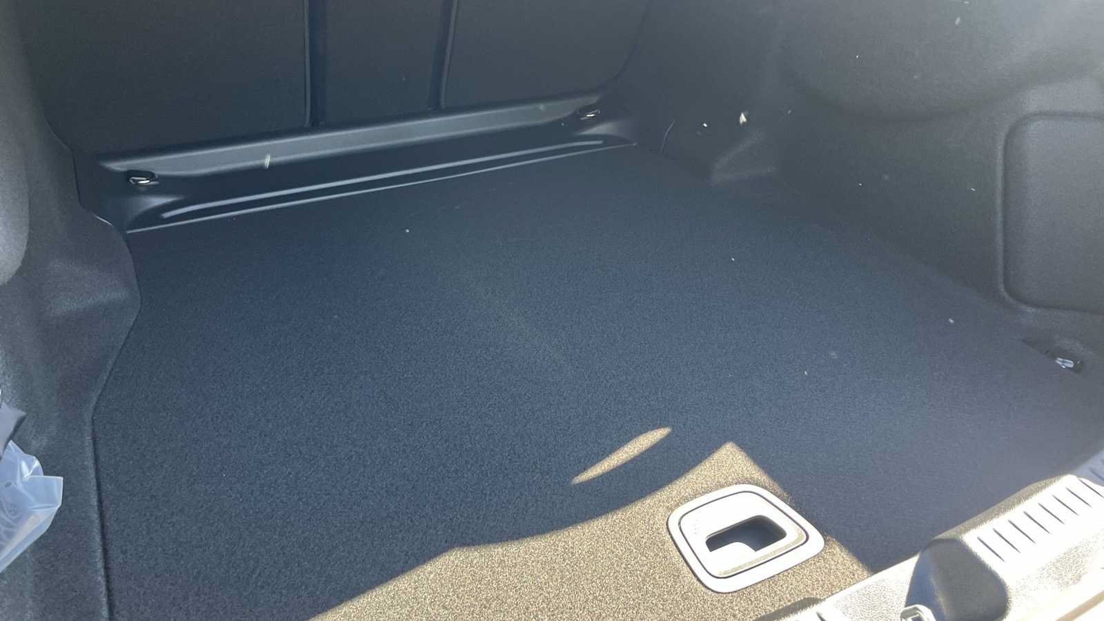 New 2026 Mercedes-Benz E 350 4MATIC Sedan image 50