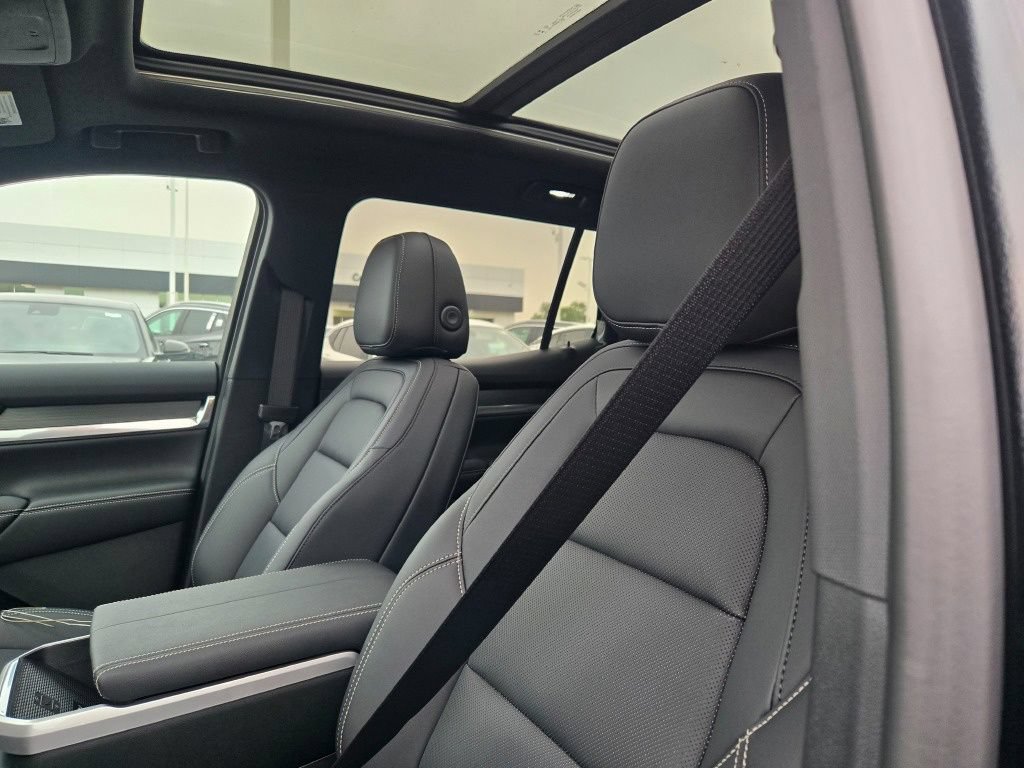 New 2027 GMC Terrain Elevation w/ Elevation Premium Package AWD/4WD image 34
