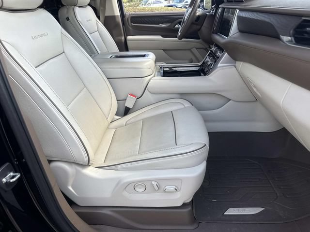 Used 2022 GMC Yukon Denali RWD image 11