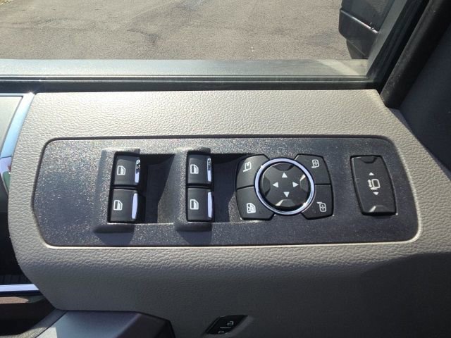 Used 2022 Ford F350 XLT w/ XLT Premium Package image 19