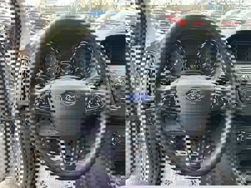 Used 2018 Ford Focus S image 13