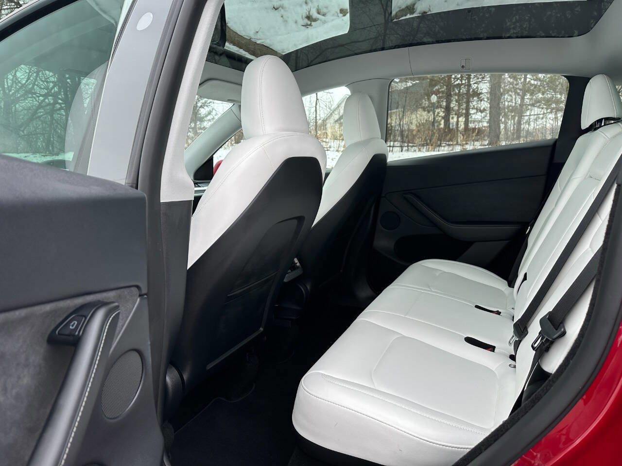 Used 2024 Tesla Model Y Long Range image 7