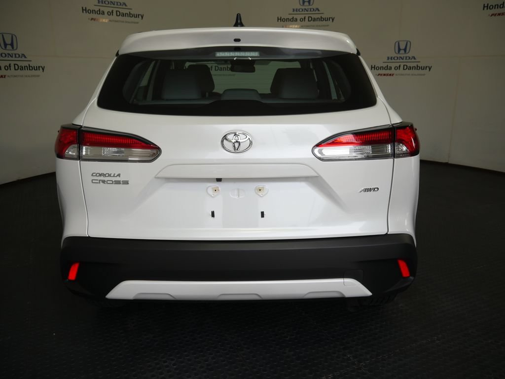 Used 2024 Toyota Corolla Cross L AWD/4WD image 9