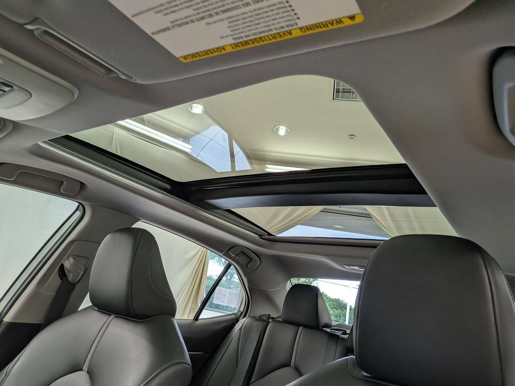 Used 2024 Toyota Camry XSE FWD image 16
