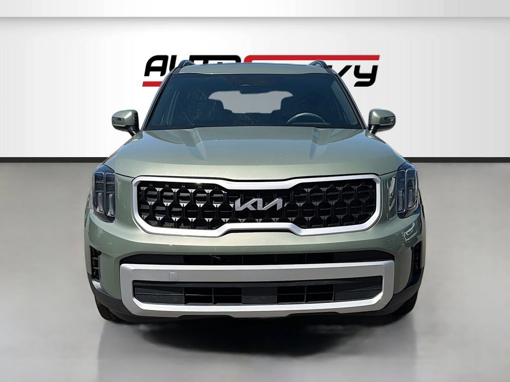 Used 2023 Kia Telluride EX X-Line AWD/4WD image 2