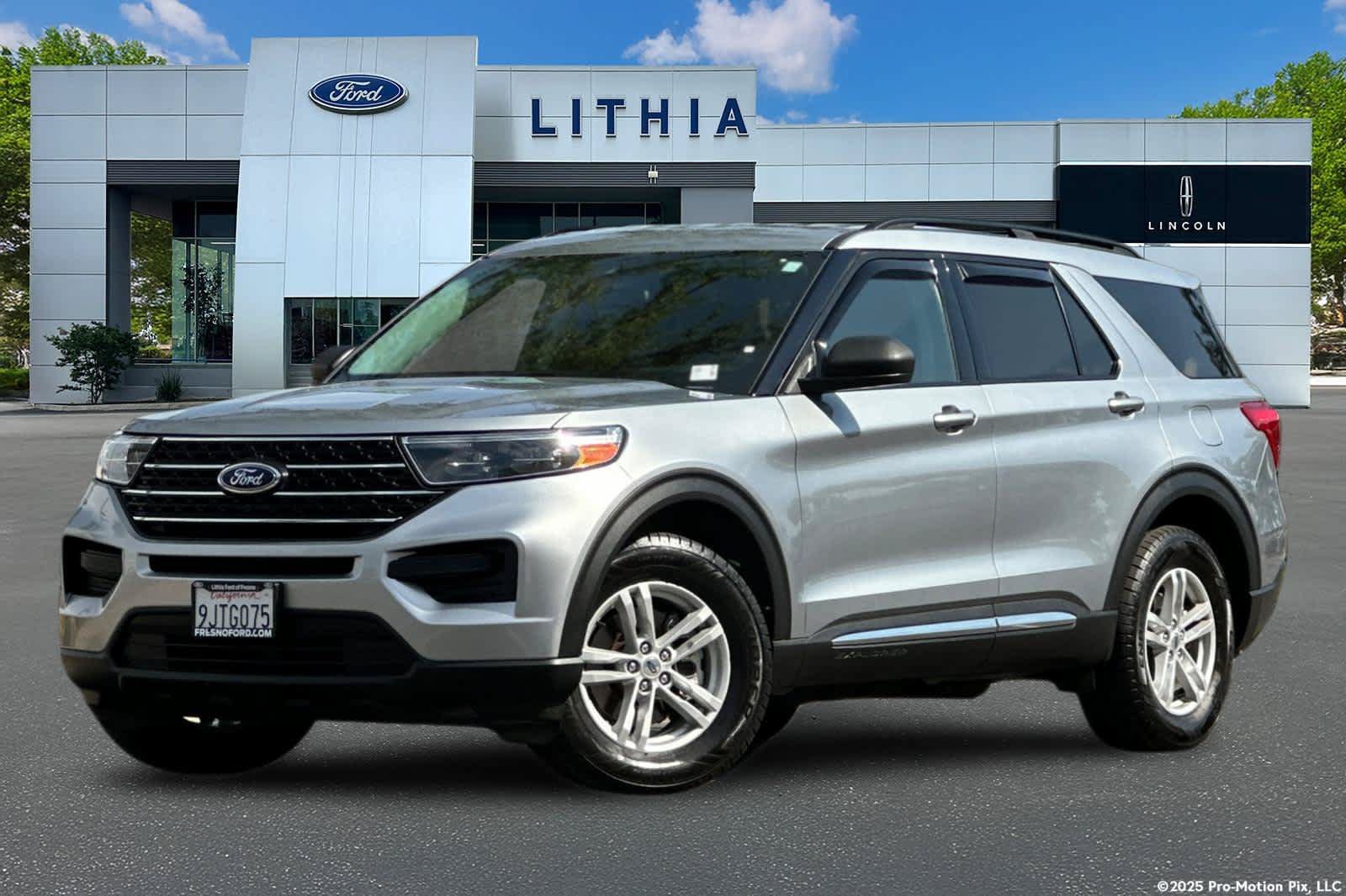 Certified 2023 Ford Explorer XLT AWD/4WD image 1