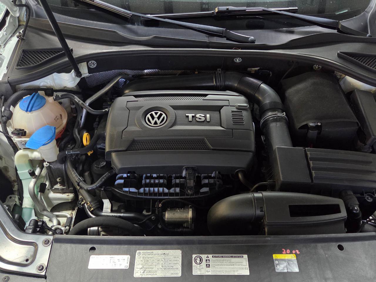 Used 2016 Volkswagen Passat 1.8T R-Line FWD image 38